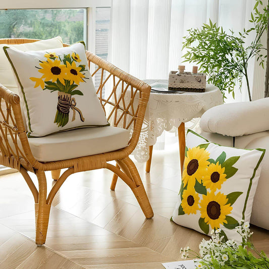 Coussin brodé tournesol