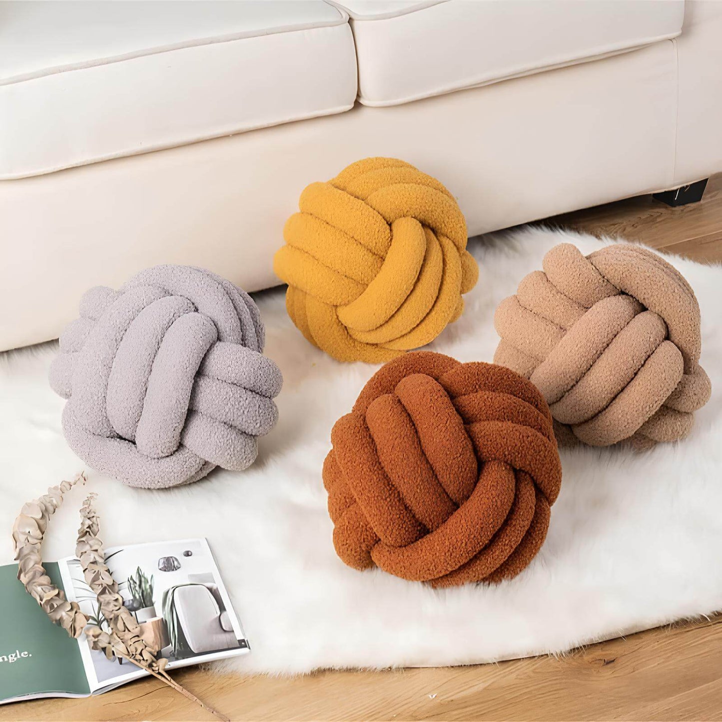 Coussin noeud boule