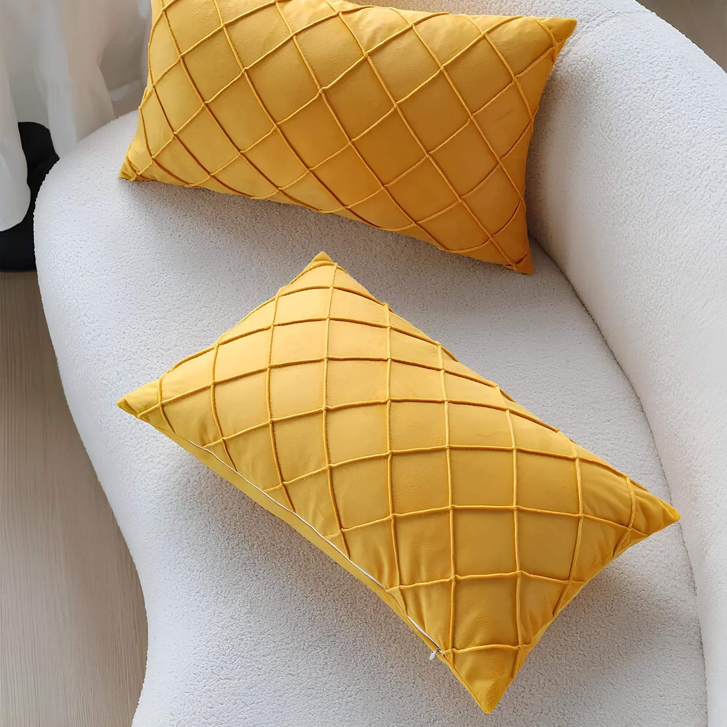 Coussin jaune rectangulaire scandinave